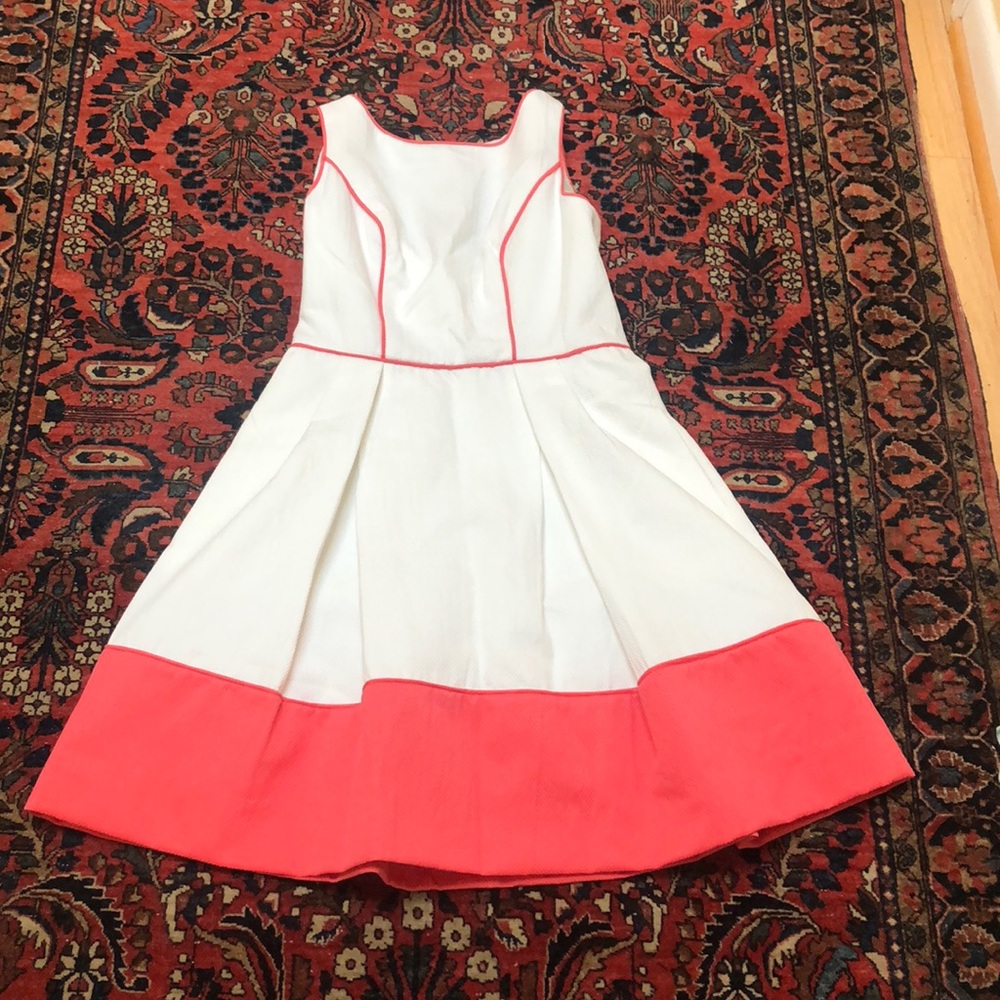 Theia White and Coral Semi Formal Sleeveless Dress - Size 10 - EUC